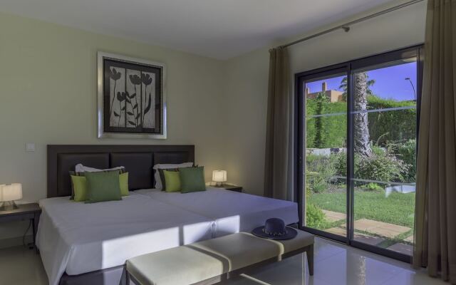 Spacious Villa in Alcantarilha With Private Swimming Pool