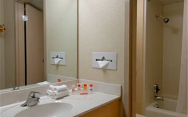 Howard Johnson Plaza Wichita Falls