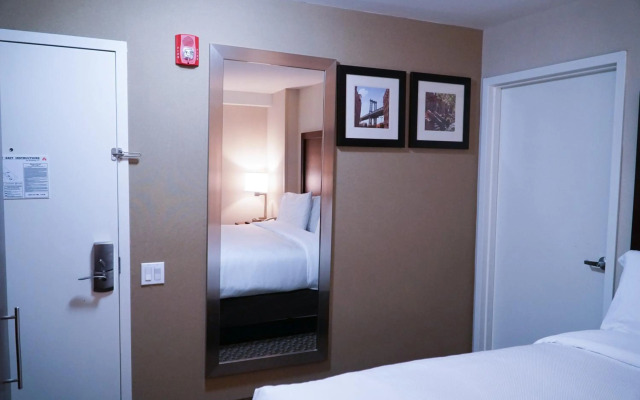 Hotel Mint JFK Airport