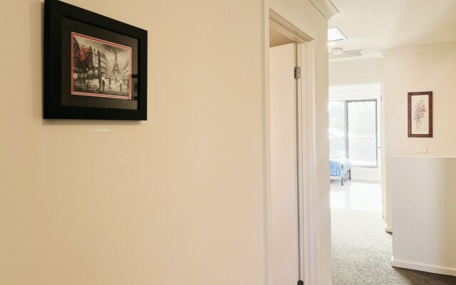 Casey Green Townhouse by GoodLive