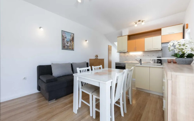 Green Hills Apartment