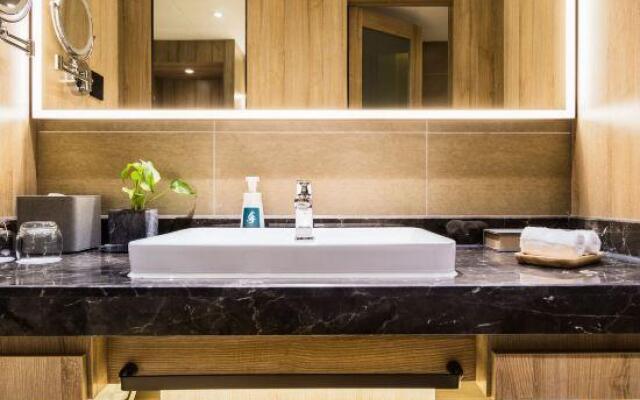 Atour Hotel (Qingdao May Fourth Square Yunxiao Road)