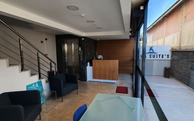 Lara Suite's