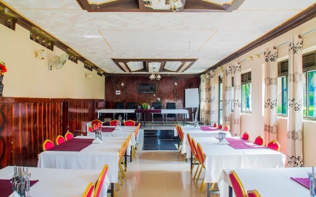 Hilltop Hotel