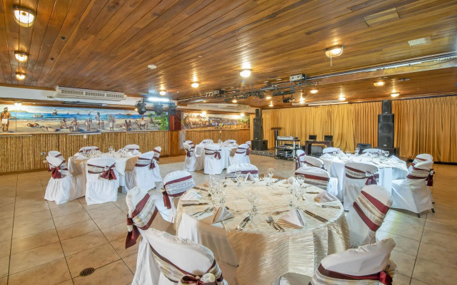 Hotel Villas Lirio