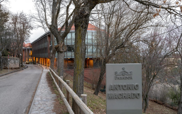 Parador De Soria