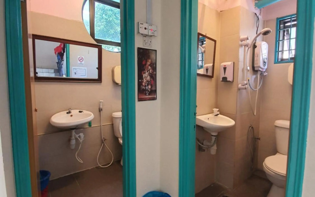 The Travel Hub Guesthouse