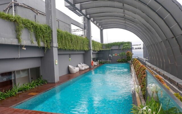 Spacious and Modern L'Avenue Apartment