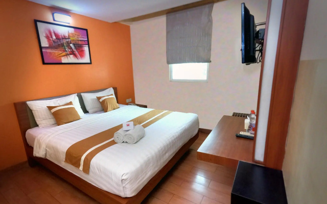World Hotel – Guest Rooms – Jakarta
