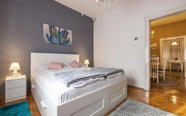 Neimar Apartment with Wi-Fi and parking