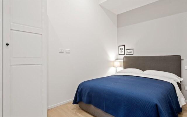 Piazza Maggiore White Apartment