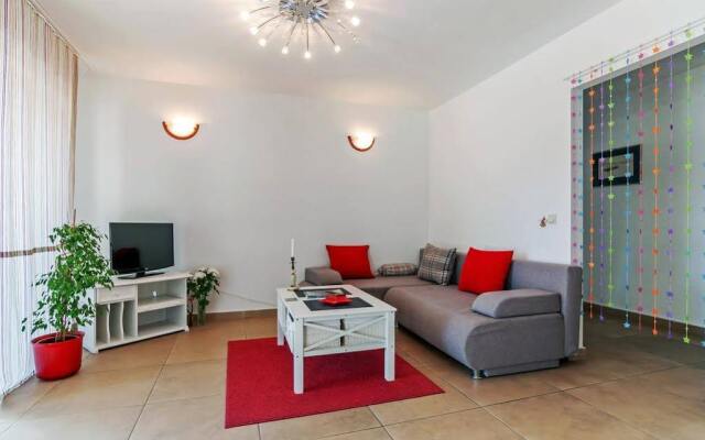 Apartment Biserka
