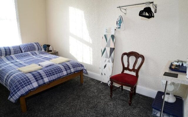 Lynmoore Guest House - BB