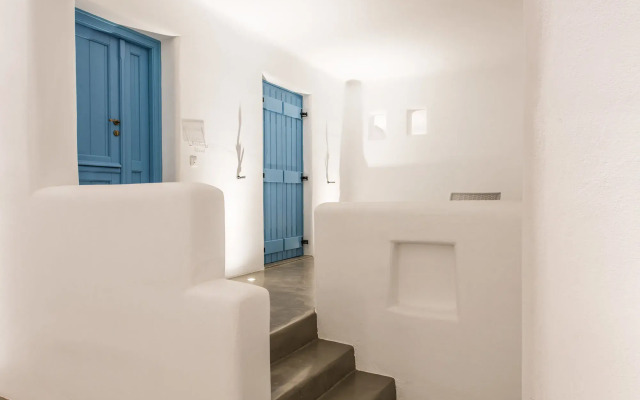 Cycladic Islands Hotel & Spa