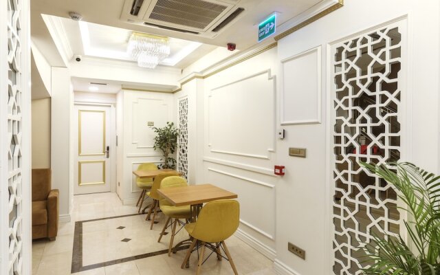 City Hotel