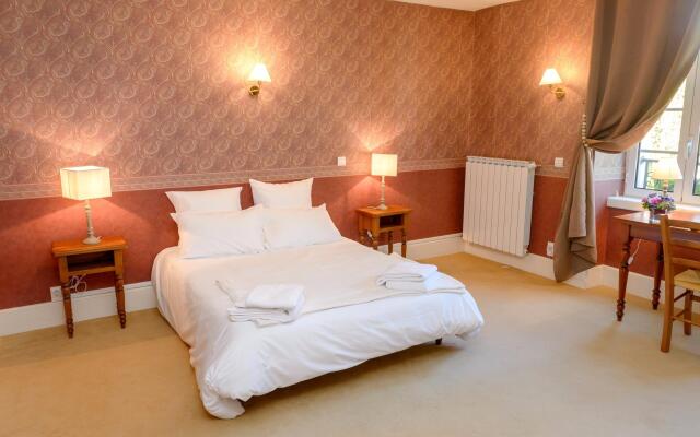 Logis Hotel Restaurant La Tour de Ciron