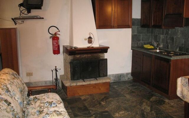 Antico Borgo di Isola Santa