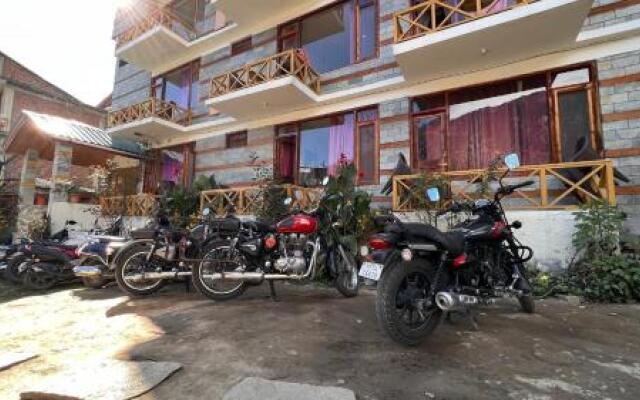 YOLO Backpackers Hostel