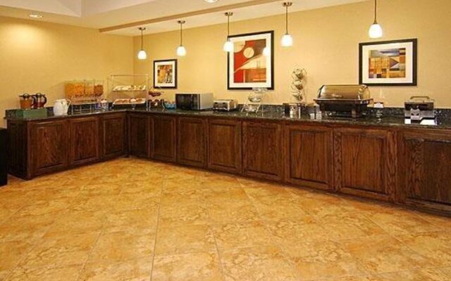 Holiday Inn Express & Suites Bridgeport by IHG