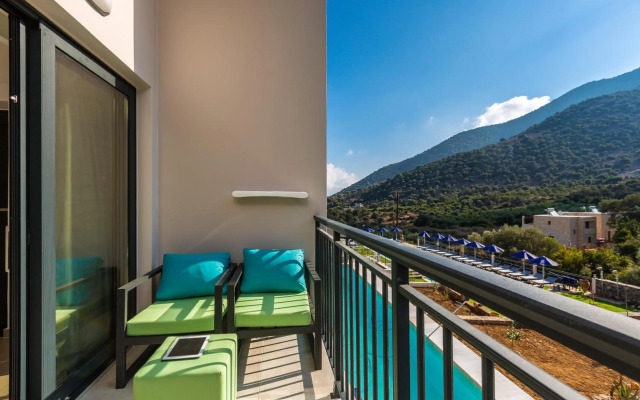 T Hotel Premium Suites