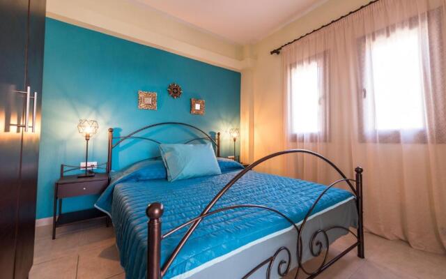 Roxani's Apartments