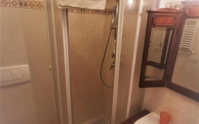 Canal View Studio Flat