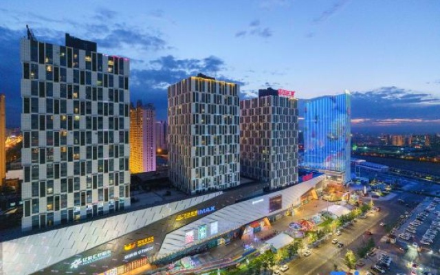 Yuexiang Light Residence Hotel (Jingkai Wanda Plaza High-speed Railway Station Branch) – Outside – Urumqi