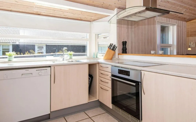 6 Person Holiday Home in Hemmet-by Traum