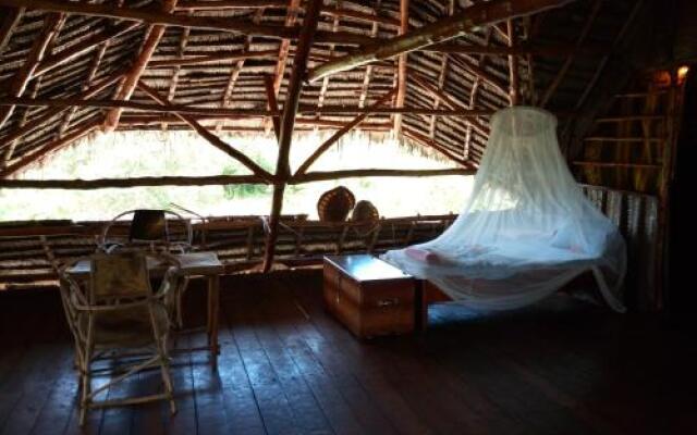 Mnana Lodge