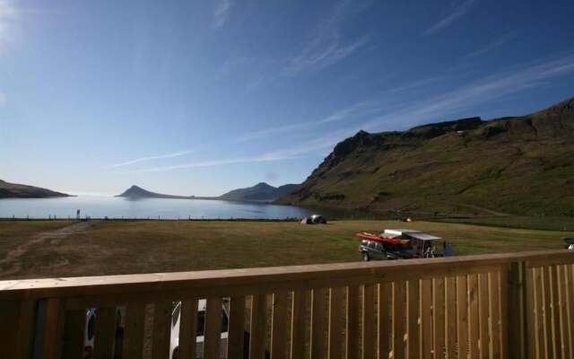 Urðartindur Guesthouse