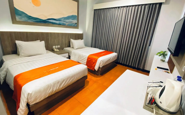 Front One HK Resort Semarang