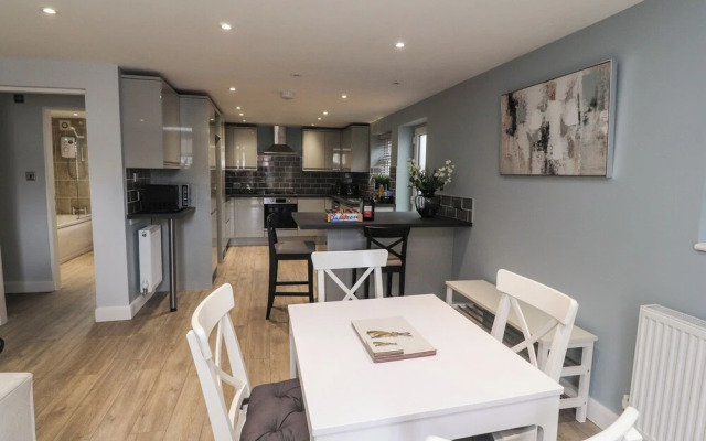 The Bungalow at 46 Church St