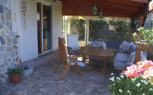 Holiday Home With Garden in Kritinia