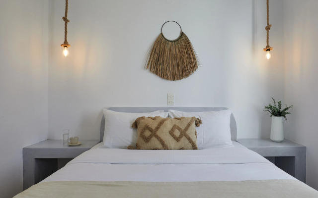 Athiri Santorini Hotel