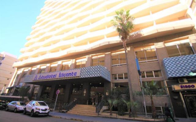 CasaTuris Estudio con vistas que enamoran en Centro de Alicante A119