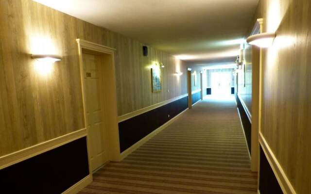 Apartment with 2 Bedrooms in Neufchâtel-Hardelot, with Pool Access, Furnished Garden And Wifi - 2 Km From the Beach