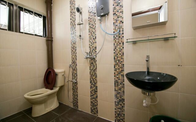 Classy Elegant Terasek Palace