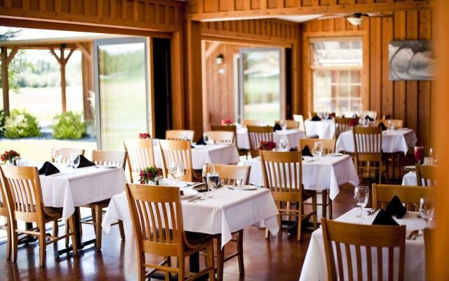 Gallatin River Lodge