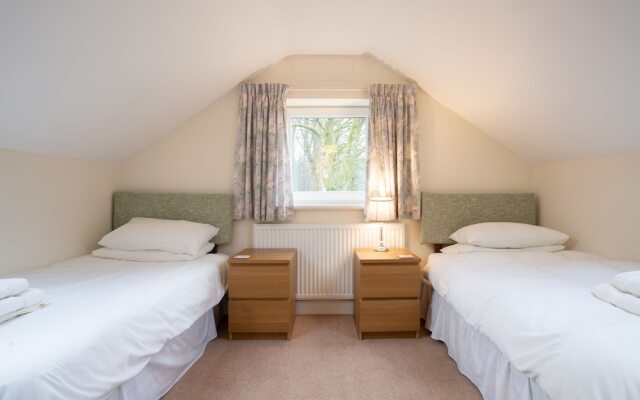 Low Jock Scar Country Estate