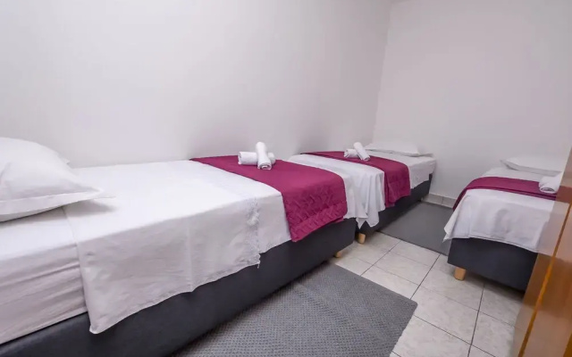 Apartments Ivica