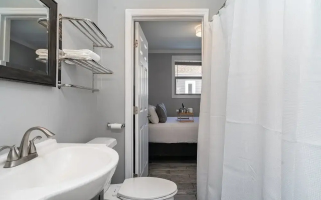 Opulent Pearl - Private Patio - Mins to Broadway