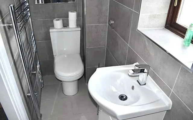 Immaculate 3-bedroom House in Milton Keynes
