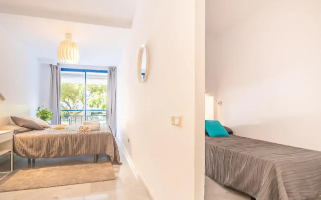 Marbella Pool House Gf44 On Sea Shore