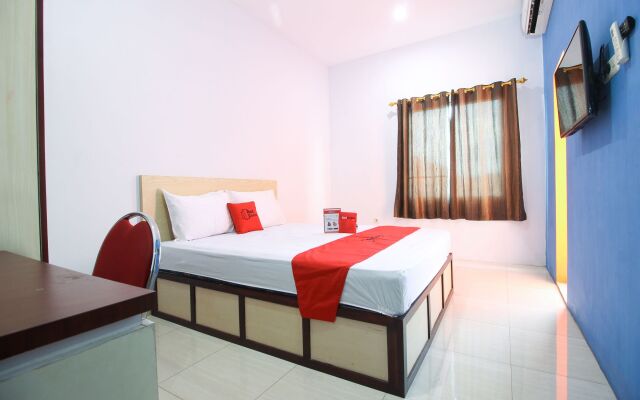 RedDoorz Plus near Lippo Plaza Yogyakarta