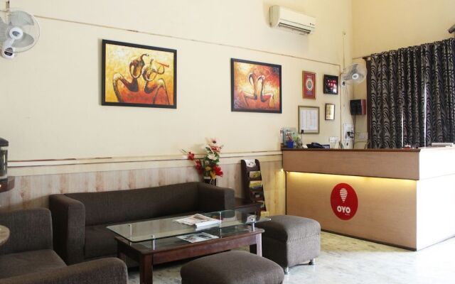 Chutney Merry Hotel