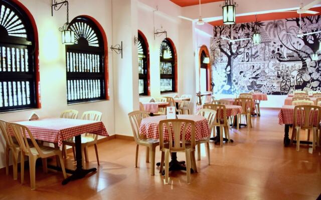 OYO 10240 Hotel Mayfair 1