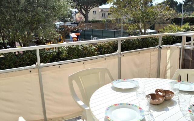 Appartement Cavalaire-sur-Mer, 1 pièce, 4 personnes - FR-1-226B-64