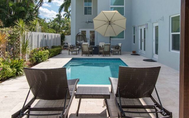 Hollywood Dream House 5 Br with POOL