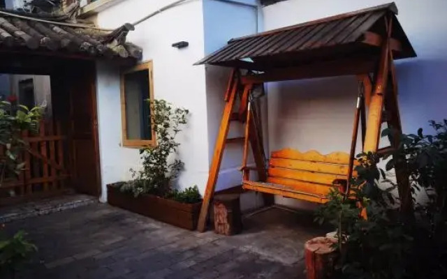 Lijiang Mengenju Inn