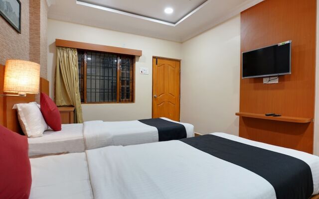 Capital O 46832 Gaayatri Residency